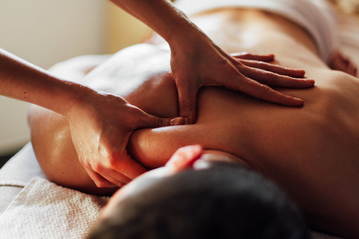 The difference between Therapeutic Massage and regular massage: The difference between Therapeutic Massage and regular massage: